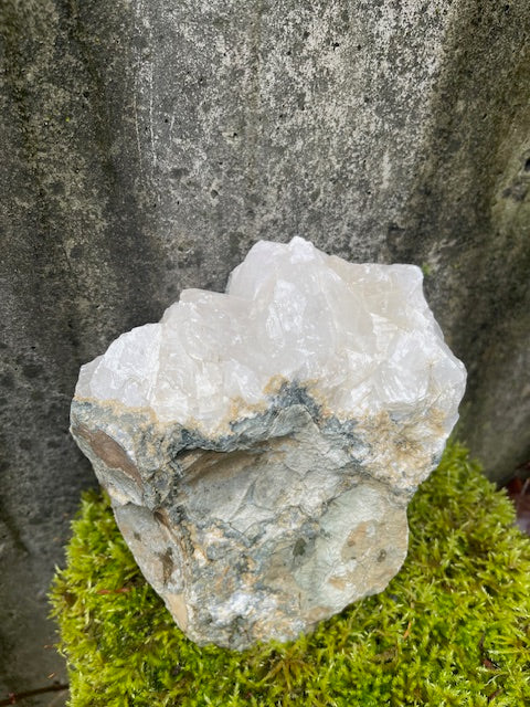 2 Inch Thick Bladed, Dogtooth Calcite Vein