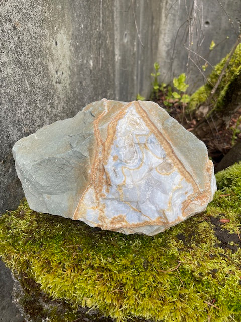 12lb Blue Agate Rock w/ Pink Crystal VUG